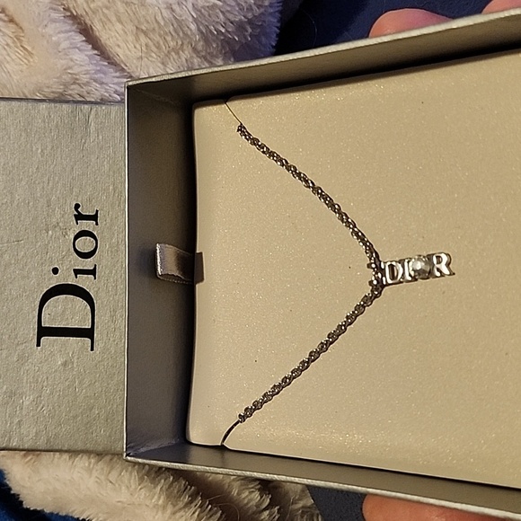 Dior 📦  Necklace Authentic 💯 - Picture 5 of 7